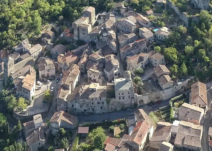 Casa de Férias Maison De Village Dans Joli Hameau Medieval La Tour-sur-Orb