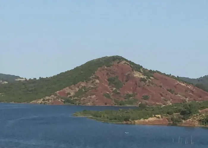 Maison De Village Dans Joli Hameau Medieval Casa de Férias La Tour-sur-Orb